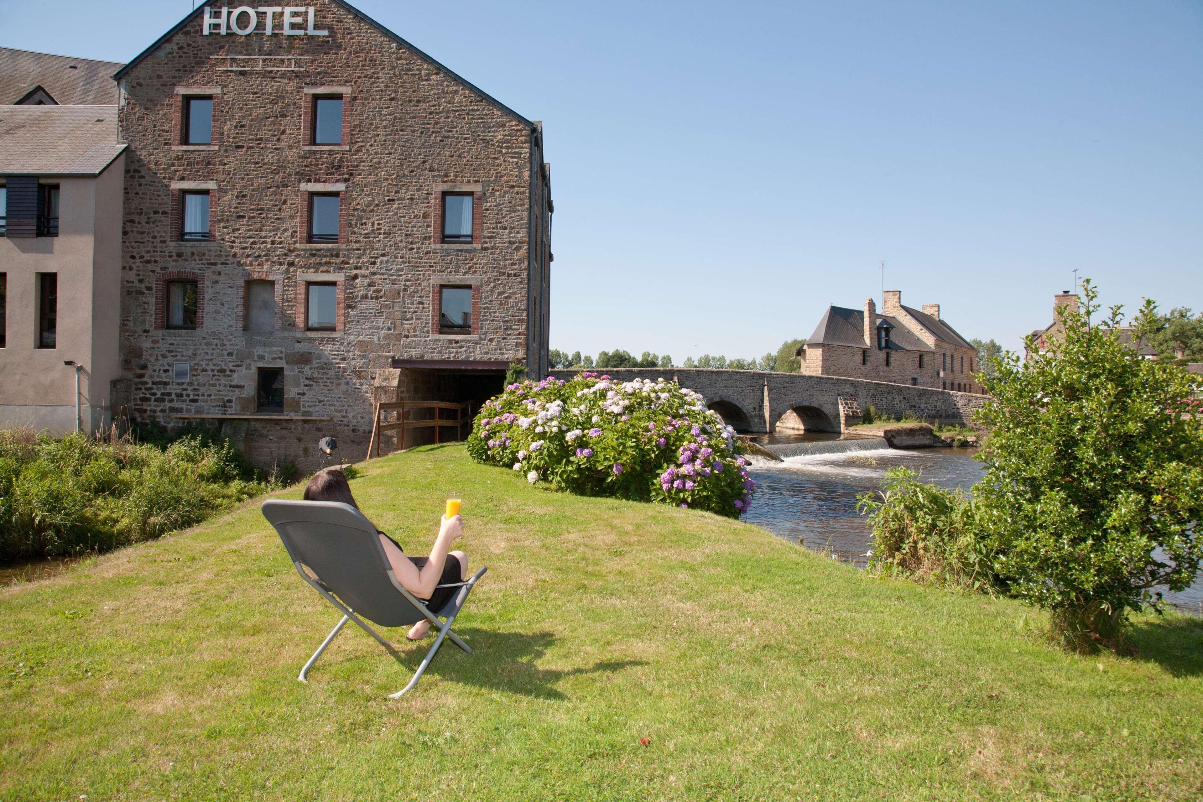Best Western Le Moulin De Ducey Exteriör bild