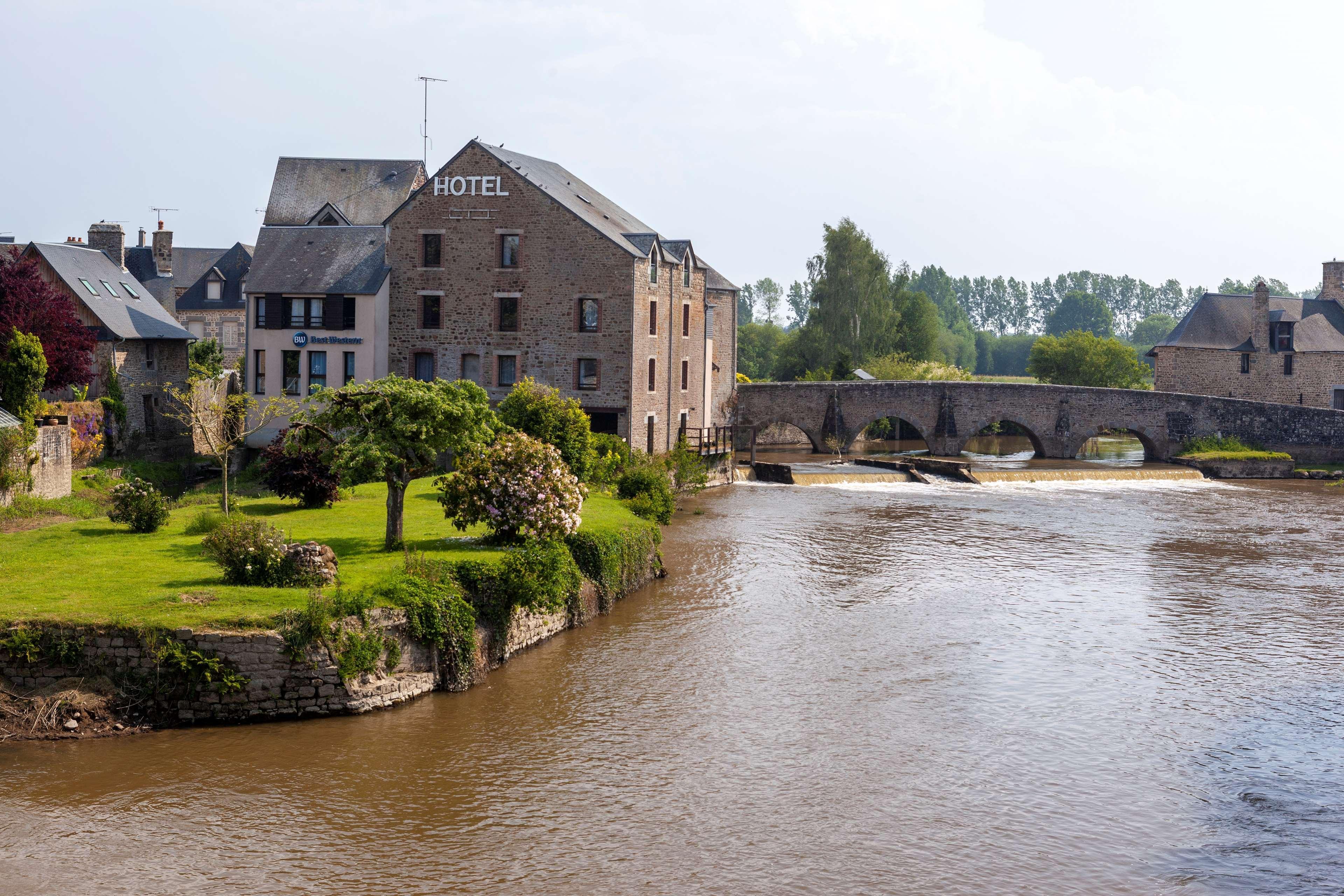 Best Western Le Moulin De Ducey Exteriör bild
